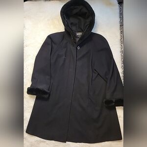 Vintage Braetan Black Wool Hooded Winter Coat Faux Fur Made in Urkaine Size 16